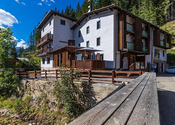 Margoni Szálloda Canazei